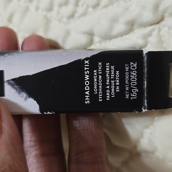 Gold Shadow Stick - Picture 3 of 5